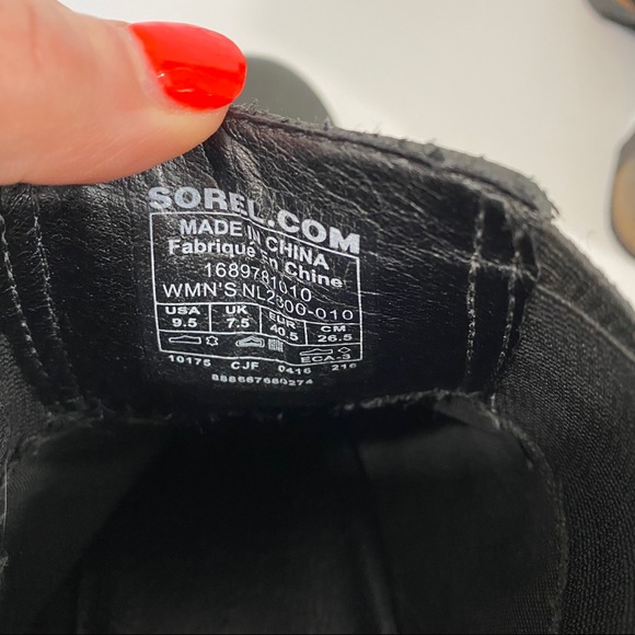 Sorel Addington Chelsea Waterproof Ankle Boots - Picture 9 of 9